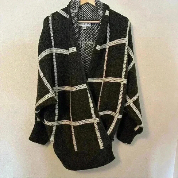 WildFox - Oversized Cardigan - Picture 5 of 7